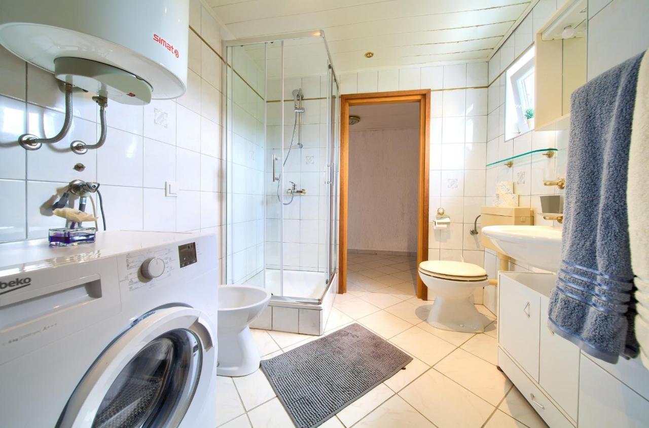 Apartment Mladen Кърк Екстериор снимка