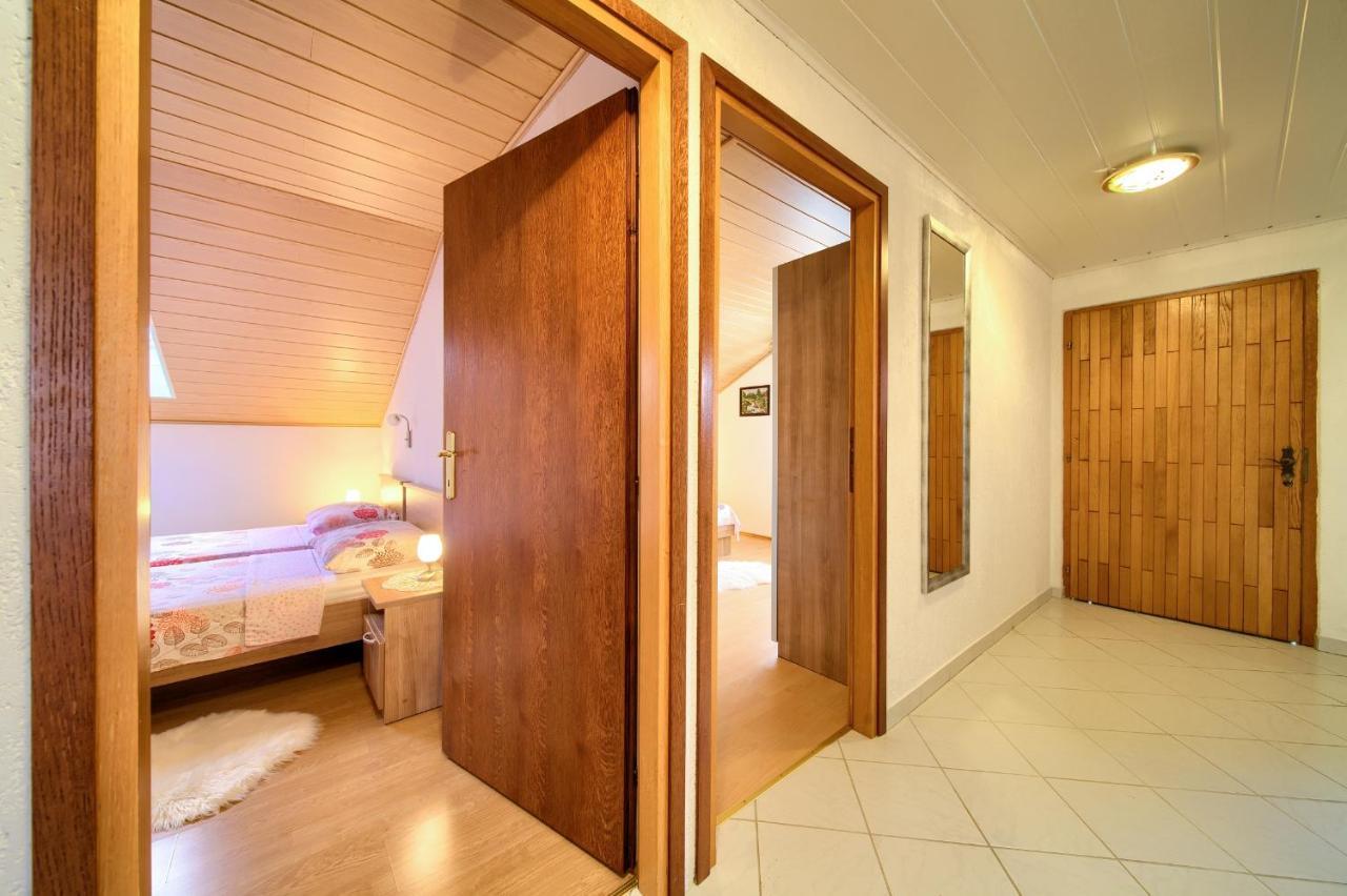 Apartment Mladen Кърк Екстериор снимка